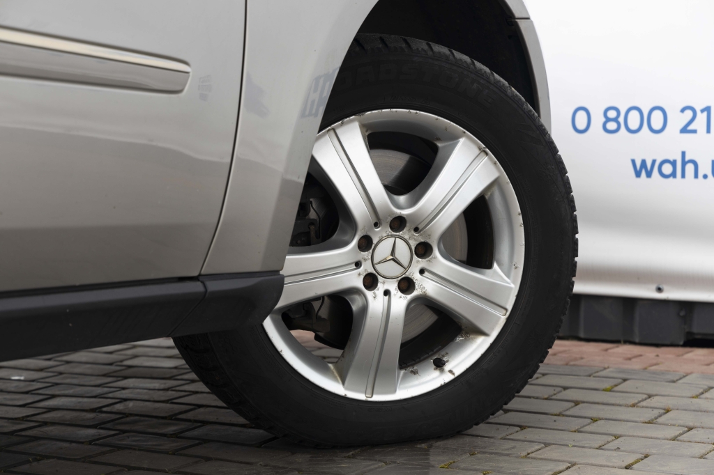 Mercedes-Benz M-Class ML500 W164 2006 фото 12