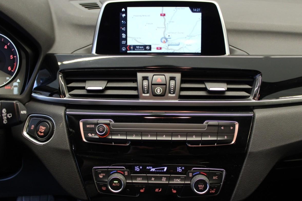 BMW X1 2017 фото 1