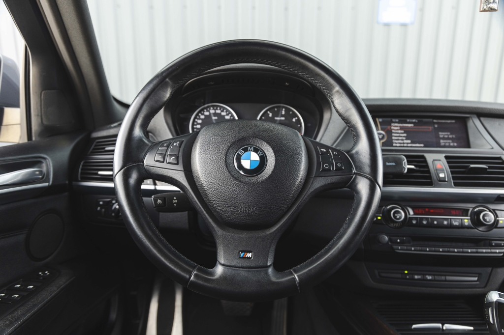 BMW X5 2010 фото BMW X5 2010 фото 24