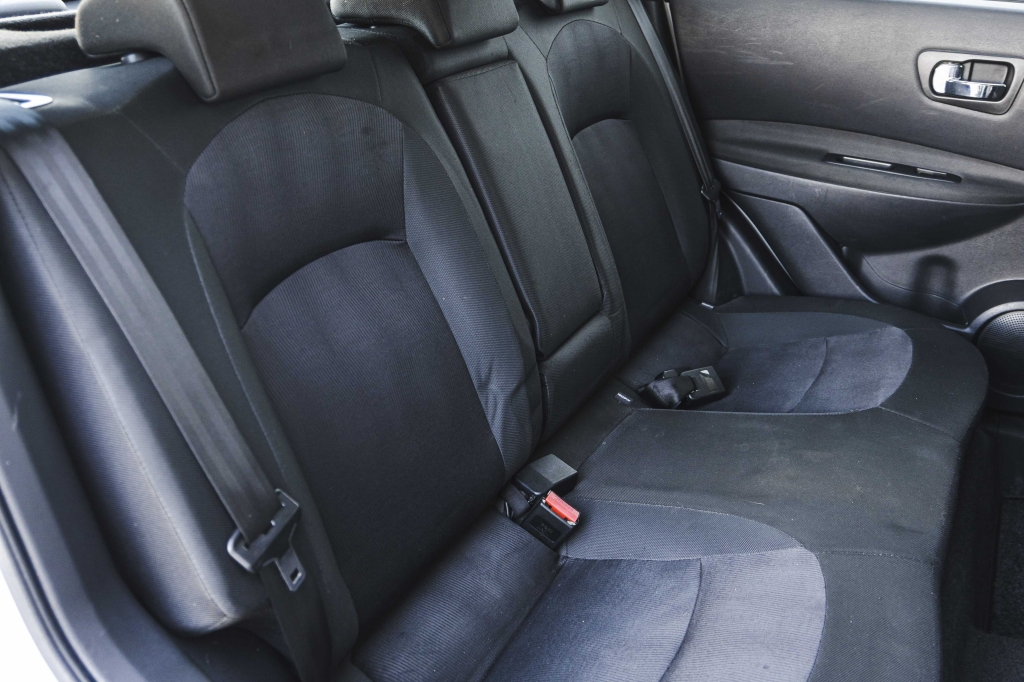 Nissan Qashqai 2012 photo 28