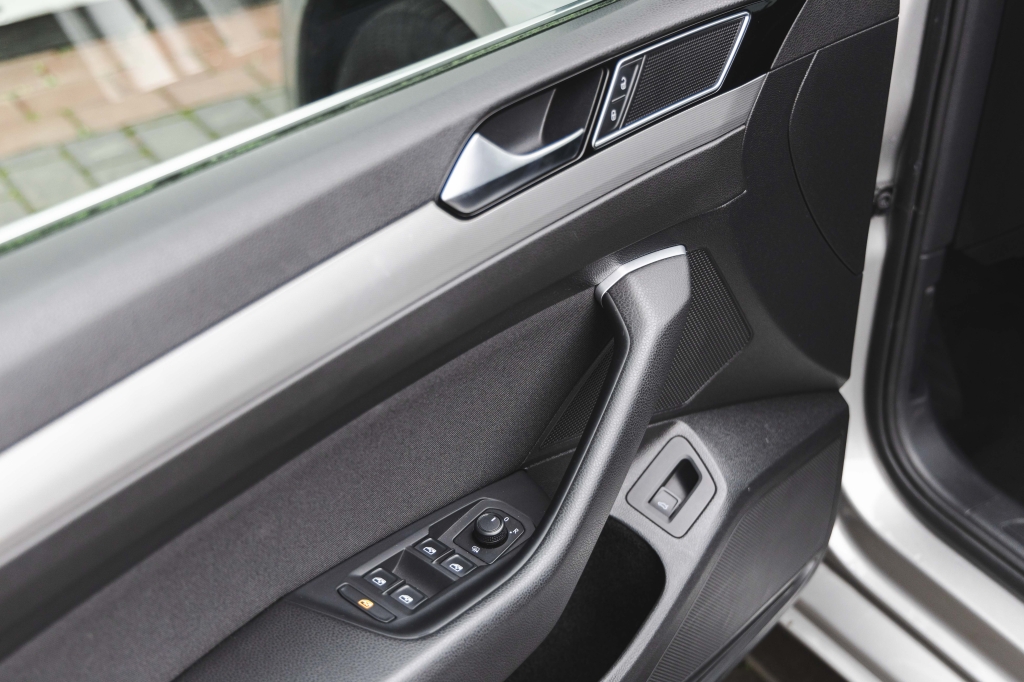 Volkswagen Passat 2016 photo 11