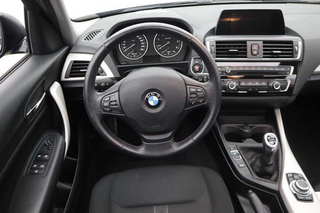 BMW 1er 2015 фото 8