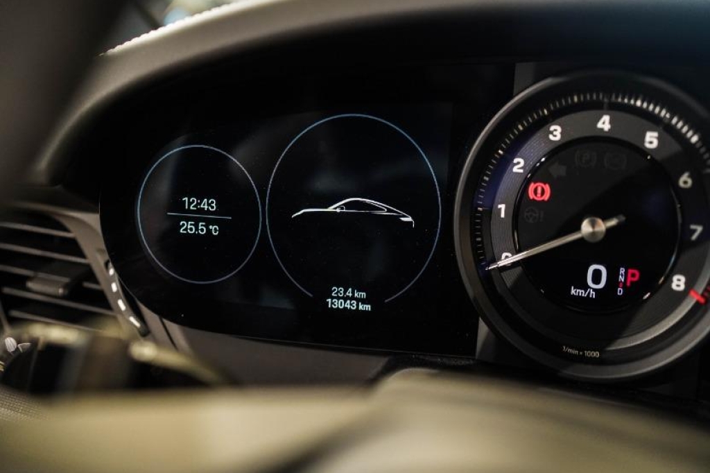 Porsche 992 2019 фото 2