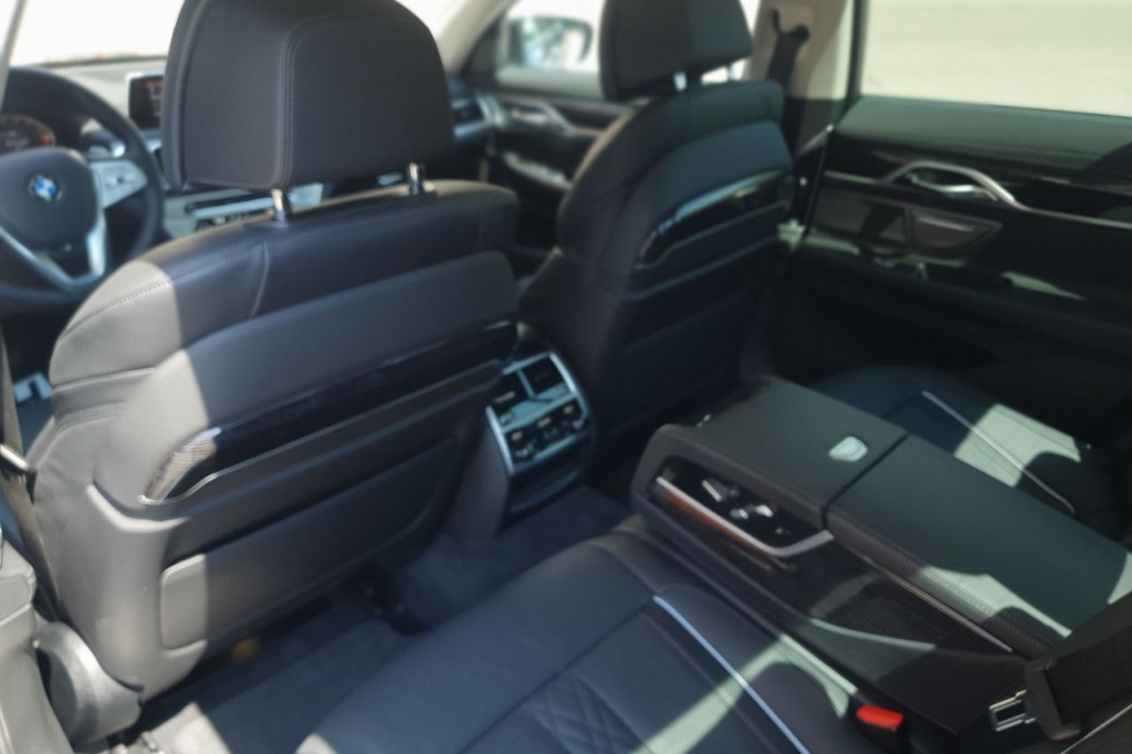 BMW 740 Ld Steptronic 2022 photo 15