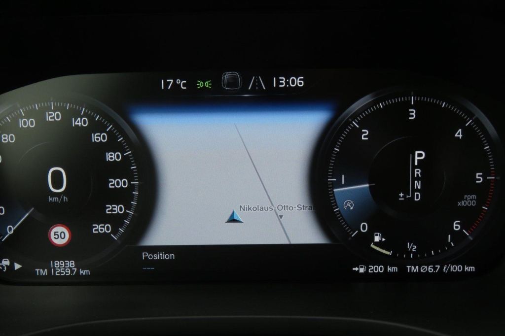 Volvo XC60 2020 фото 2