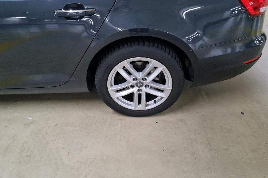 Audi A4 Avant 2016 фото 46