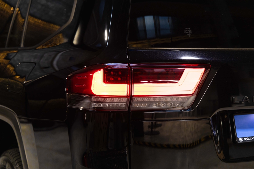 Toyota Land Cruiser GR 2023 photo 14