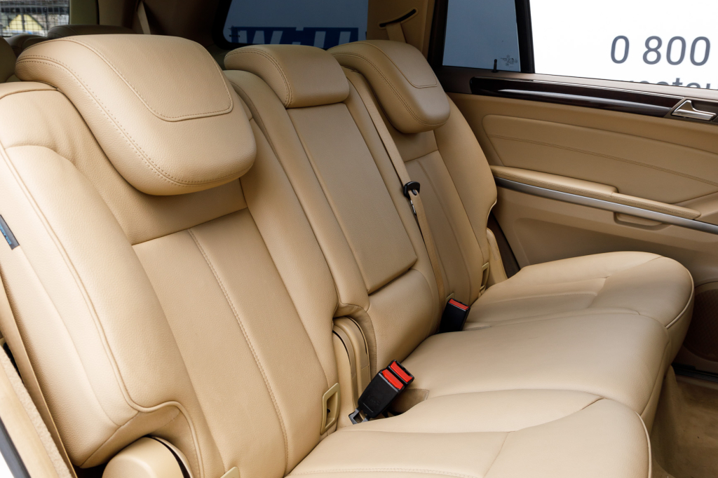 Mercedes-Benz GL 350 Bluetec 2011 photo 11