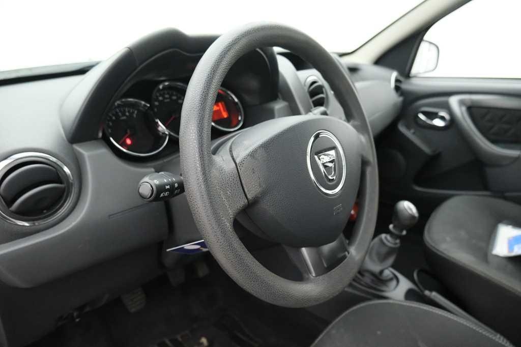 Dacia Duster 2015 photo 68