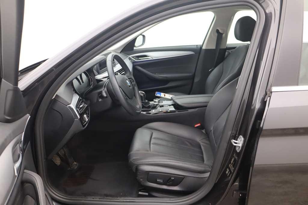 BMW 5er Touring 2018 photo 1