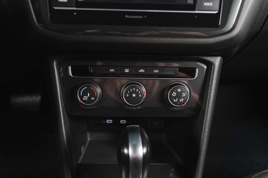 Volkswagen Tiguan S 2019 photo 21