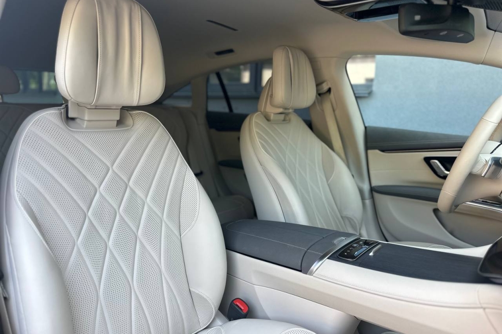 Mercedes-Benz EQS 580 2022 photo 15