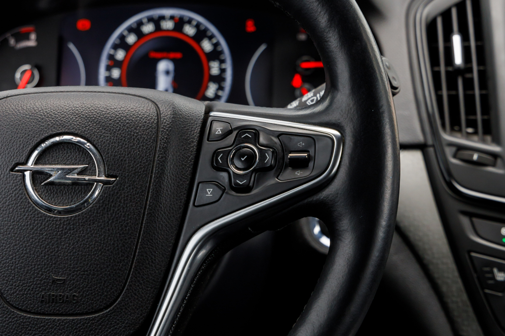 Opel Insignia 2014 фото 24