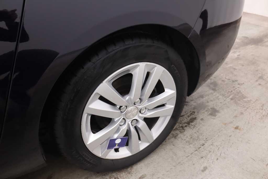 Peugeot 308 2016 фото 28