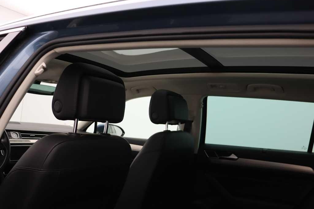 Volkswagen Passat Variant 2016 photo 10