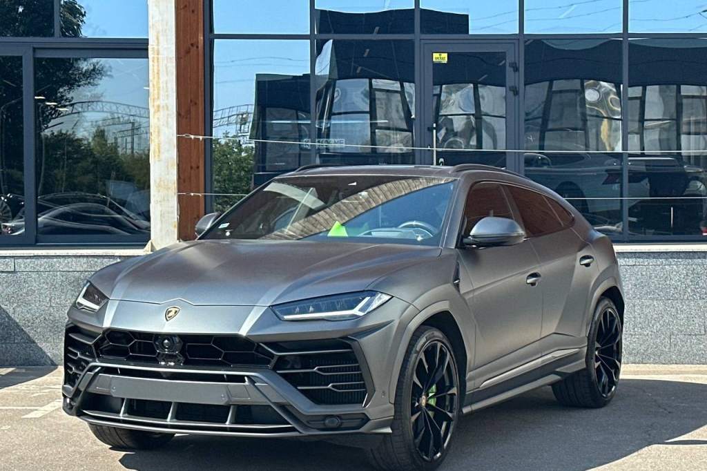Lamborghini Urus 2019 фото Lamborghini Urus 2019 фото 2