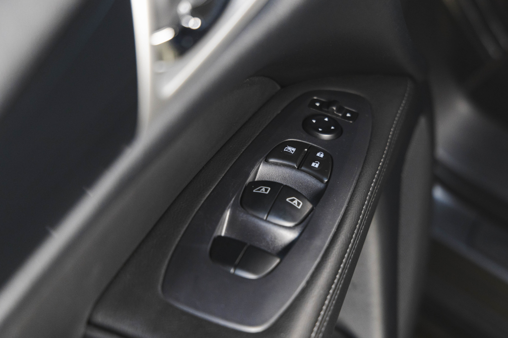 Nissan Pathfinder SV 2019 фото 15