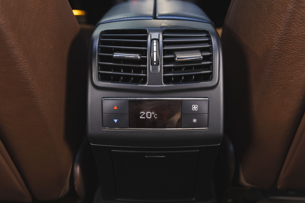 Mercedes-Benz E-Class E350 2014 фото 35