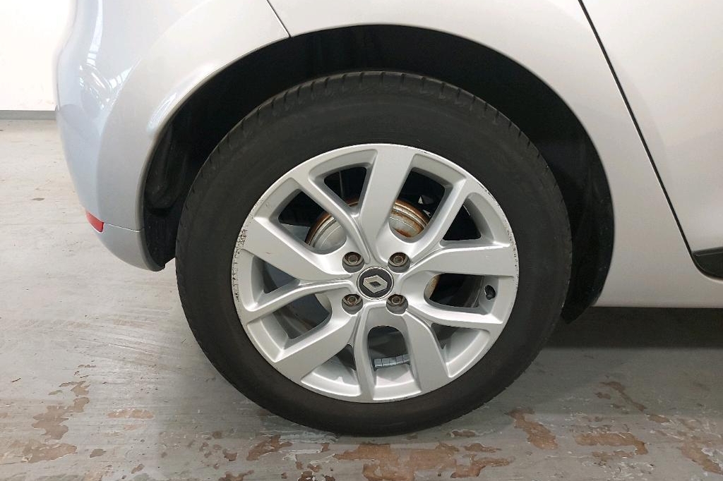 Renault Clio 2019 фото 12