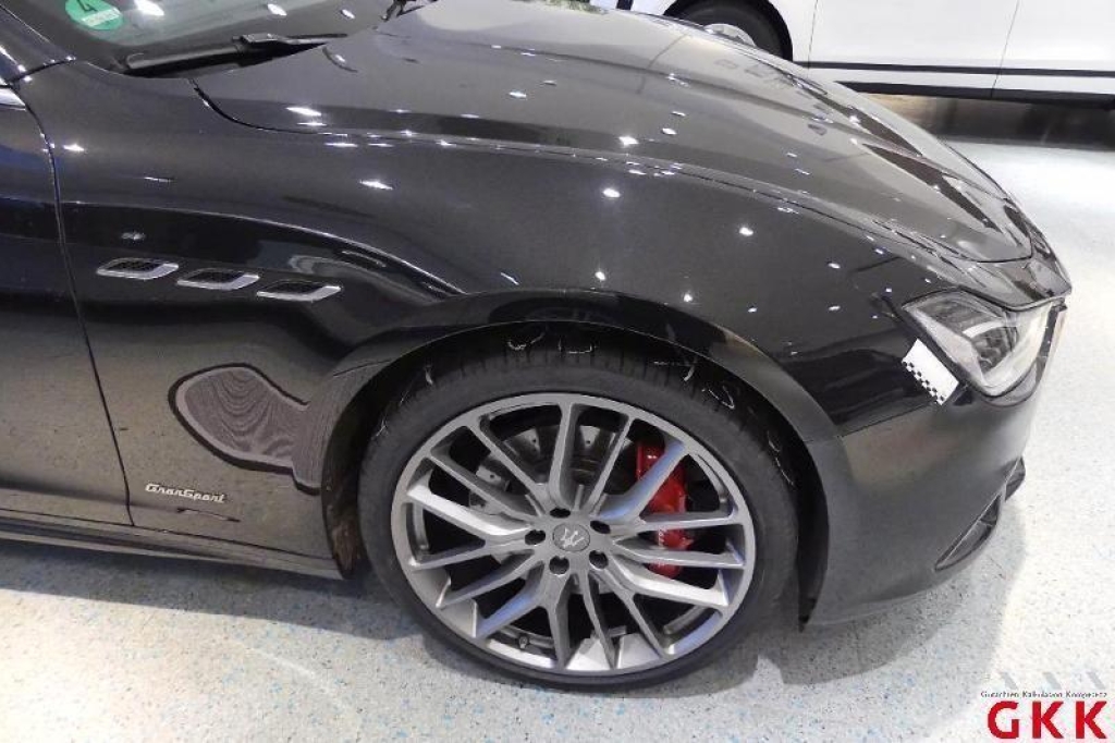 Maserati Ghibli 2018 photo 18