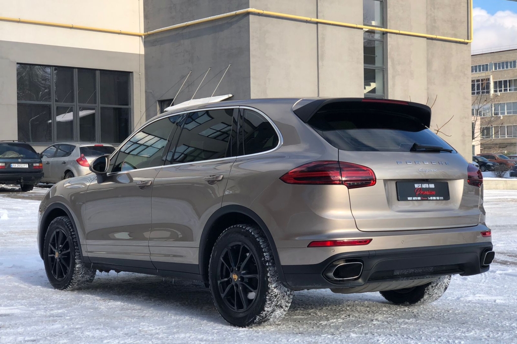 Porsche Cayenne 2016 photo 3