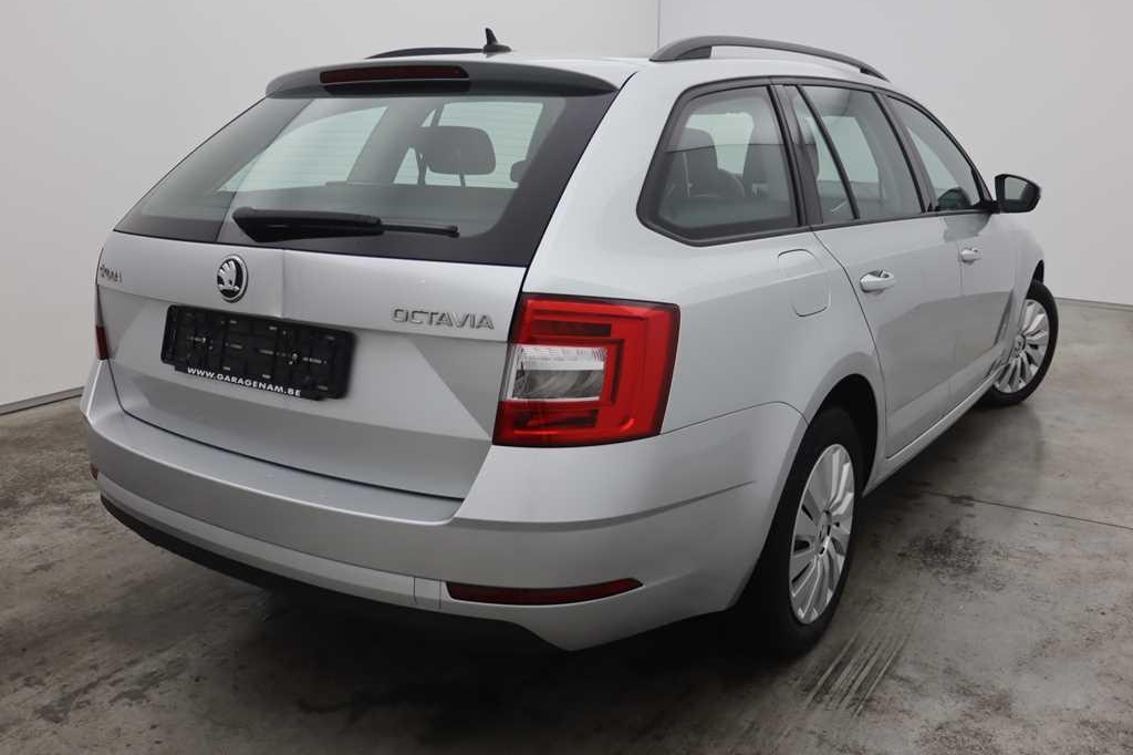Skoda Octavia Combi 2017 photo 3