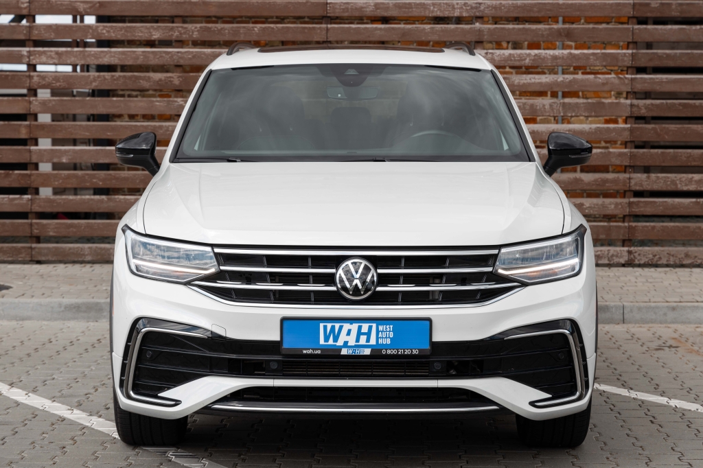 Volkswagen Tiguan SE R-Line 2022 фото Volkswagen Tiguan SE R-Line 2022 фото 2