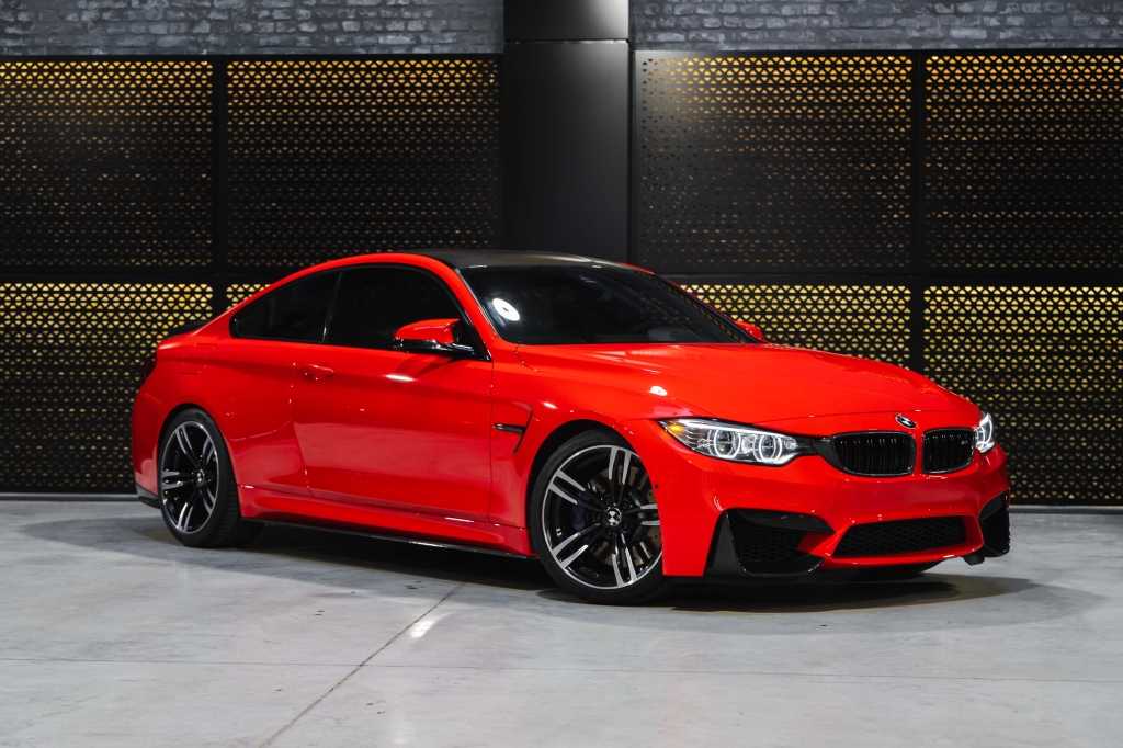 BMW M4 2015 фото BMW M4 2015 фото 9