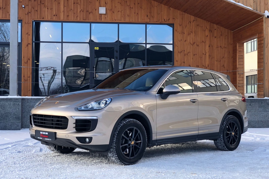 Porsche Cayenne 2016 photo 1