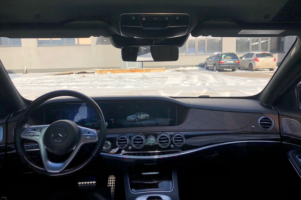 Mercedes-Benz S 560 4matic Long 2017 photo 14