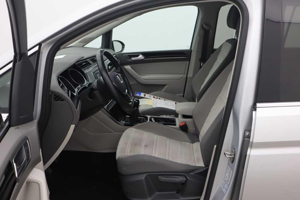 Volkswagen Touran 2016 фото 8