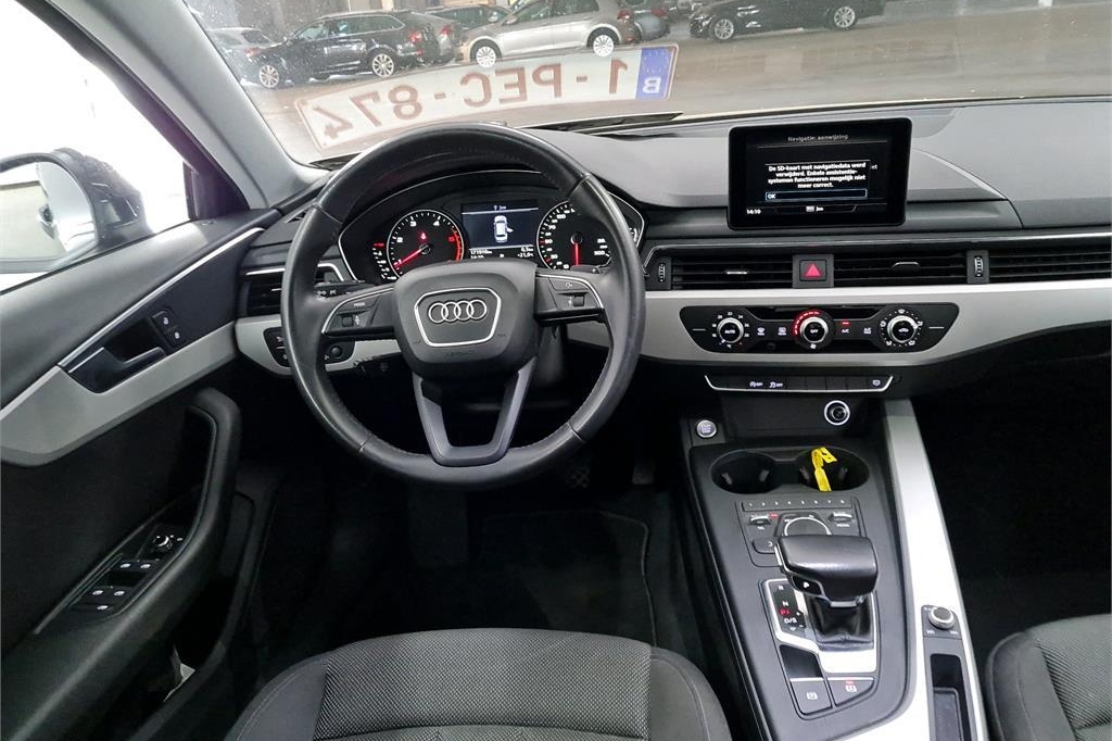 Audi A4 Avant 2016 фото 6