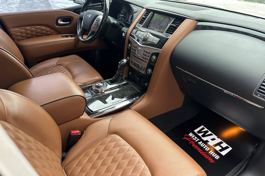Infiniti QX80 Luxe Proactive 2018 photo Infiniti QX80 Luxe Proactive 2018 photo 12