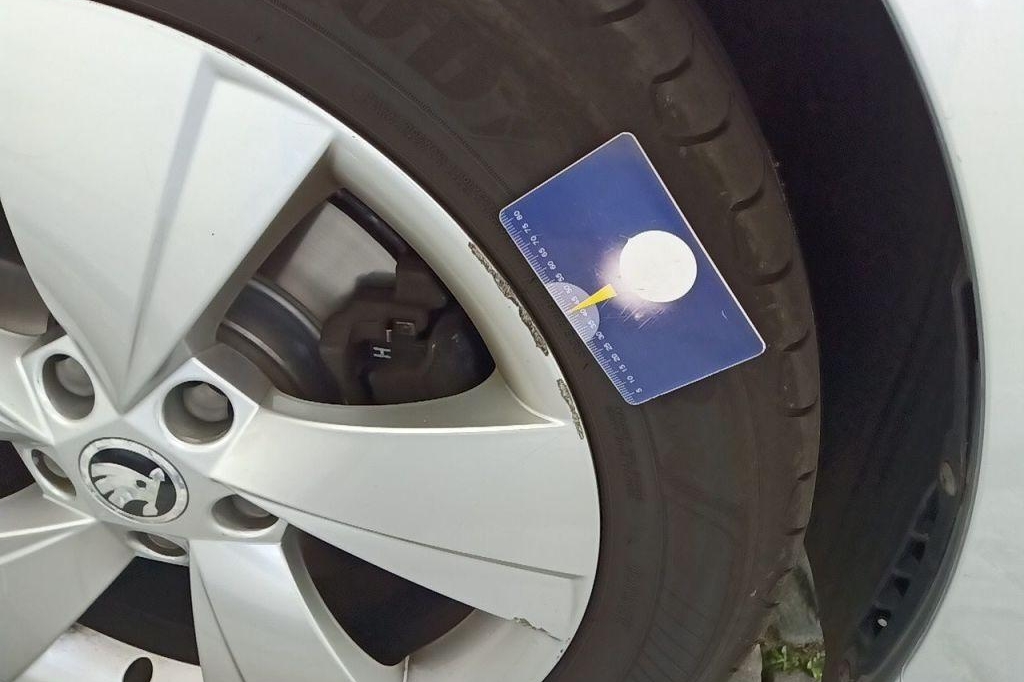 Skoda Superb Combi 2017 photo 8