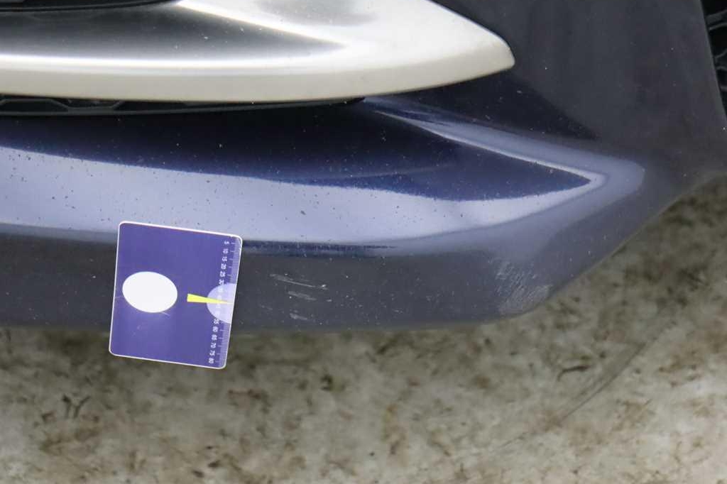 Jaguar XE 2017 фото 19