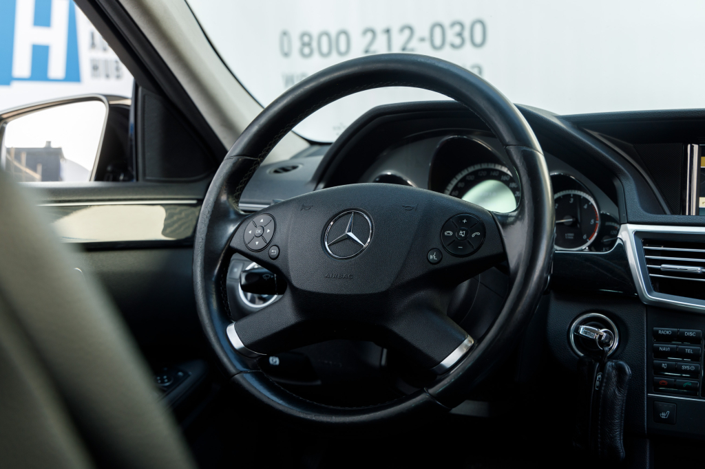 Mercedes-Benz E 250 E250 CDI 2010 photo 14