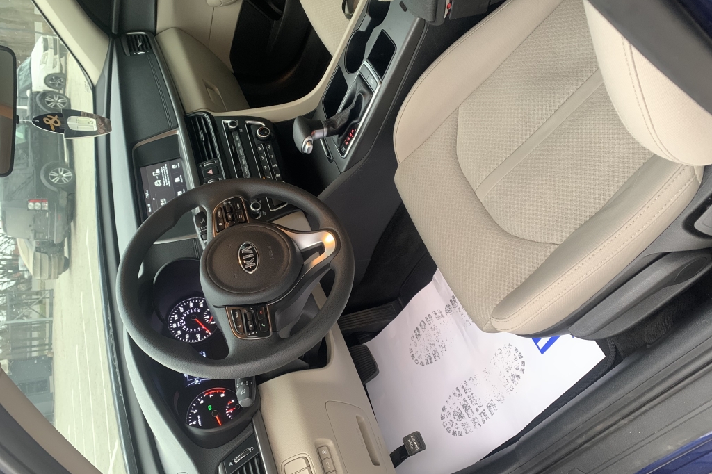 Kia Optima LX Sport photo 11