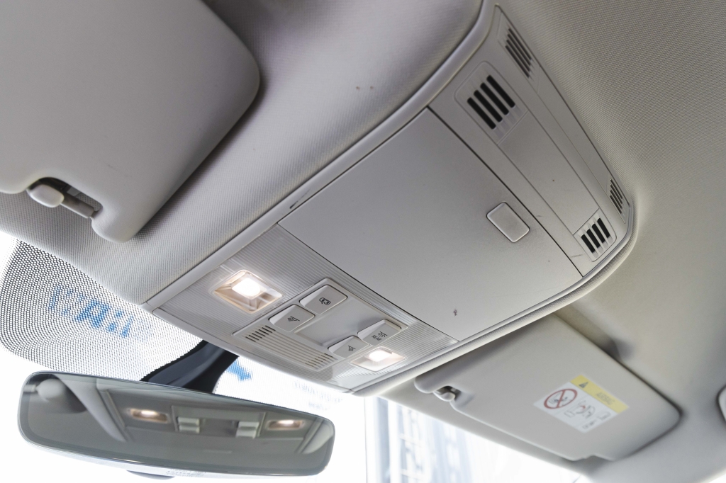 Volkswagen Passat R-Line 4Motion 2018 photo 21