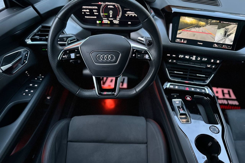 Audi RS e-tron GT 2021 photo 24