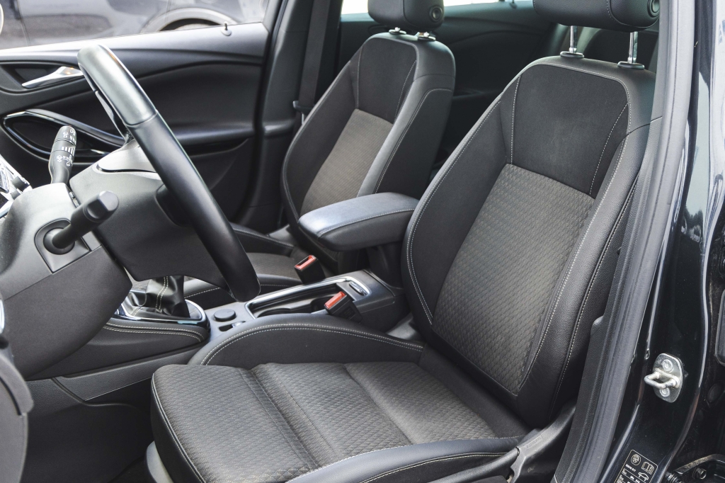 Opel Astra K 2016 фото 27