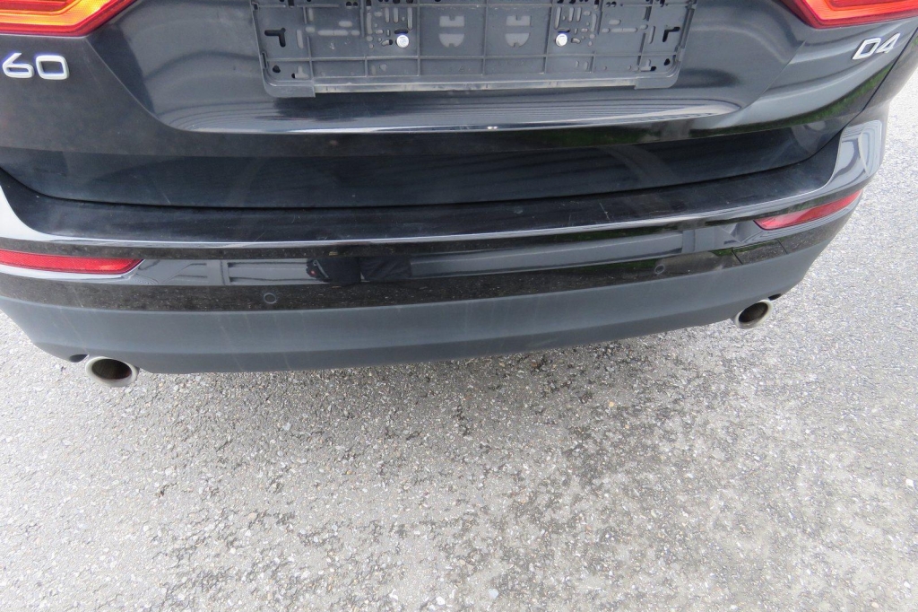 Volvo XC60 2020 фото 10