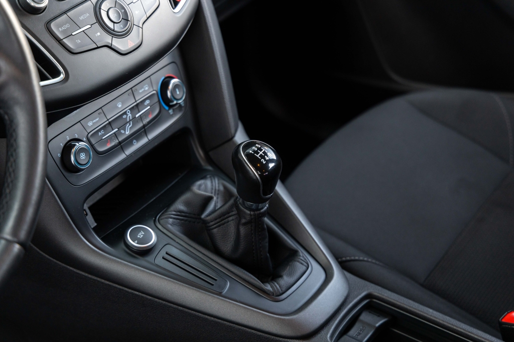 Ford Focus 2016 photo 21