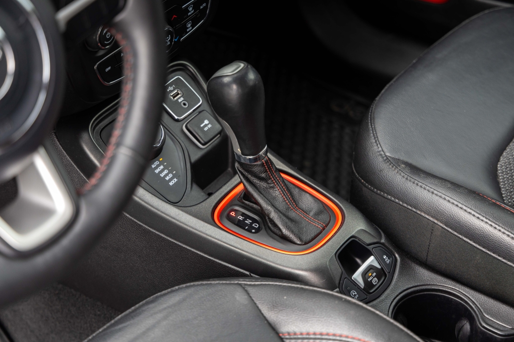 Jeep Compass Trailhawk 2018 фото 23