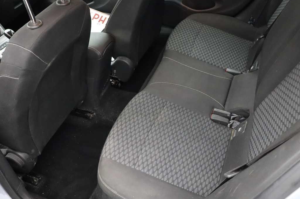 Opel Astra Sports Tourer 2016 photo 20