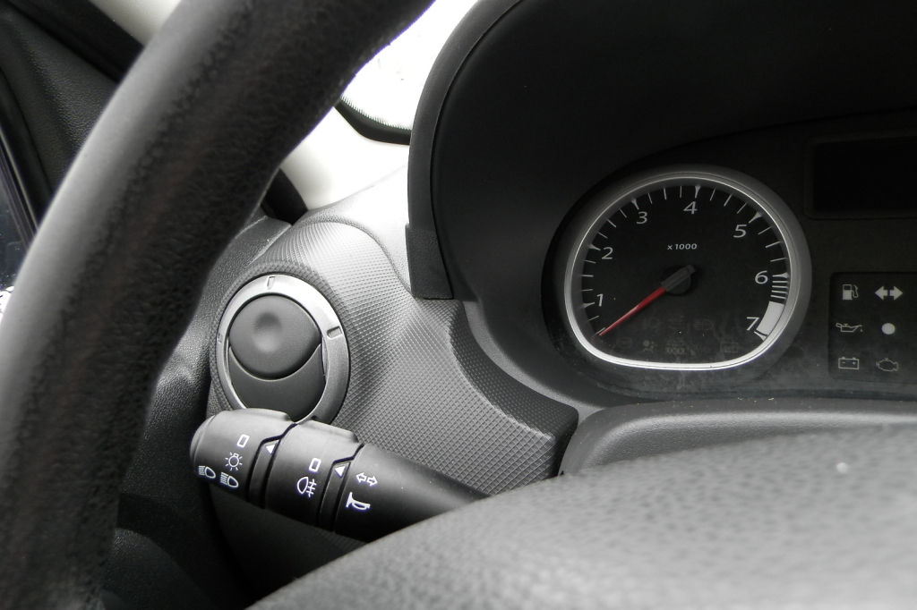 Dacia Duster 2011 photo 14