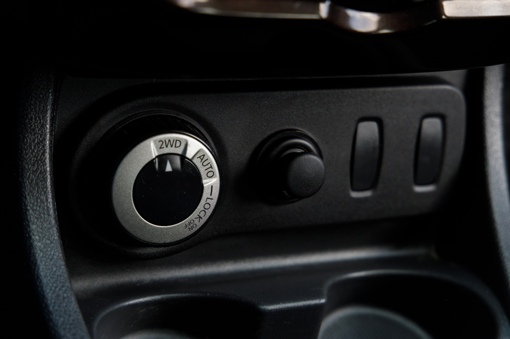 Dacia Duster 4x4 2011 фото 24