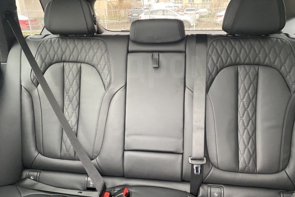 BMW X5 M30D 2021 photo 6