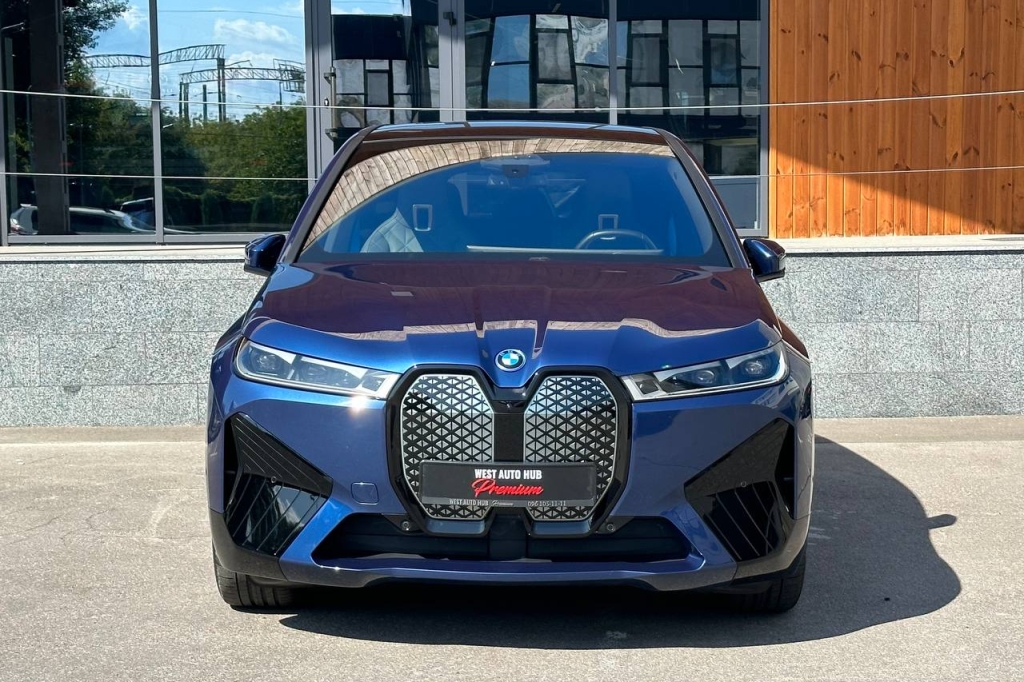BMW iX M60 2022 фото 1