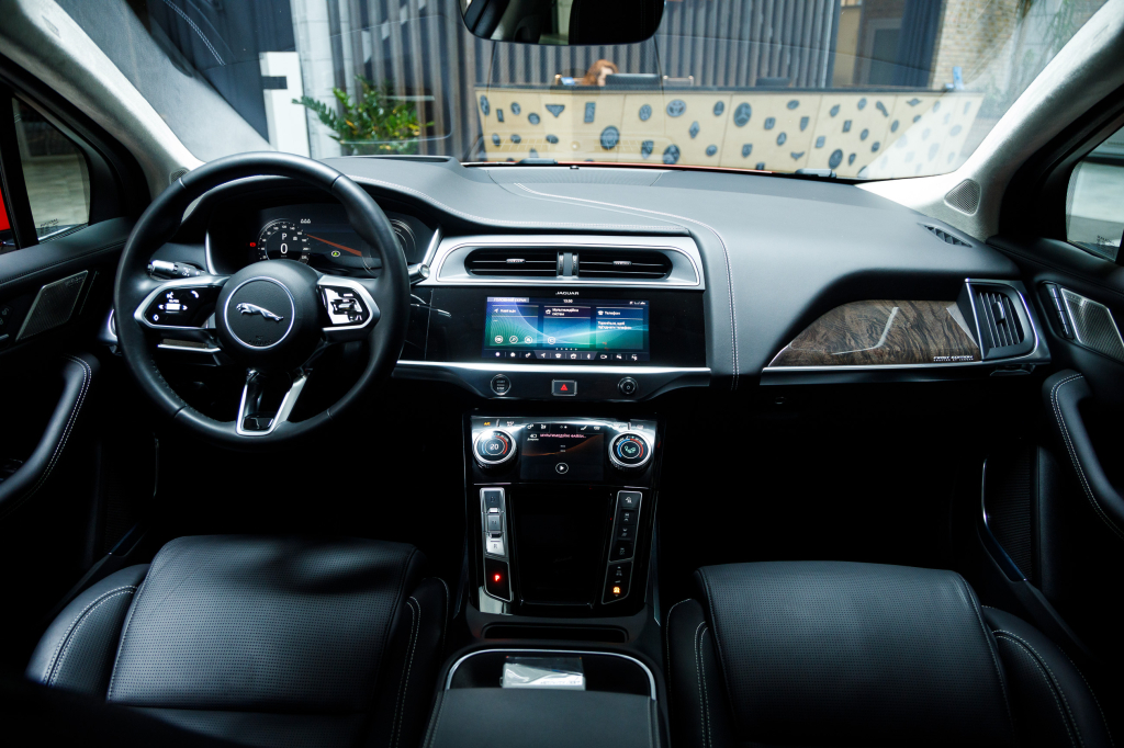 Jaguar I-Pace EV400s First Edition 2019 фото 20