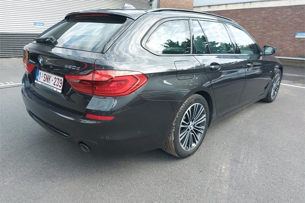 BMW 5er Touring 2017 photo 6